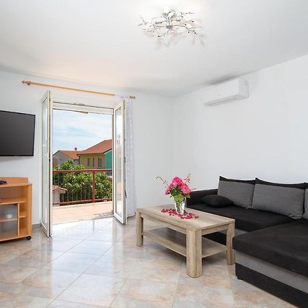 Apartmani Dujmovic Medulin Ngoại thất bức ảnh
